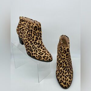 Women’s Vionic Georgia Leopard Print Calf Hair Studded Ankle Boots Size 8
